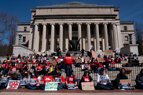 por-que-trump-trava-‘batalha’-contra-harvard-e-outras-universidades-de-prestigio-dos-eua