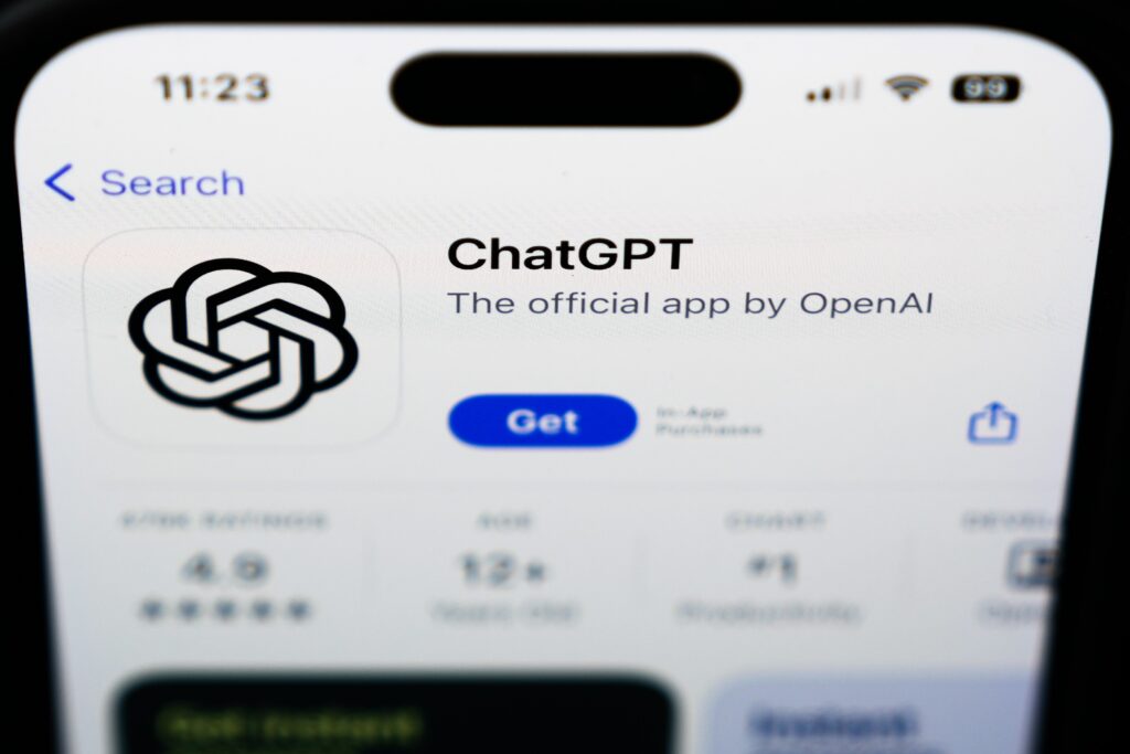 chatgpt,-gemini-e-mais:-quais-os-pros-e-contras-de-usar-cada-ferramenta-de-inteligencia-artificial-em-trabalhos-academicos?